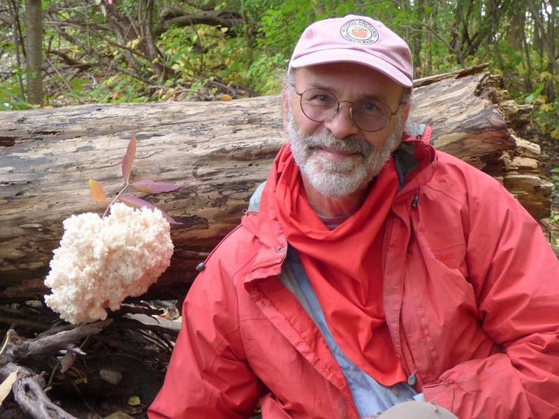 Association to Preserve Cape Cod Webinar: Nibbling on Native Plants in Your Back Yard and Beyond with Russ Cohen